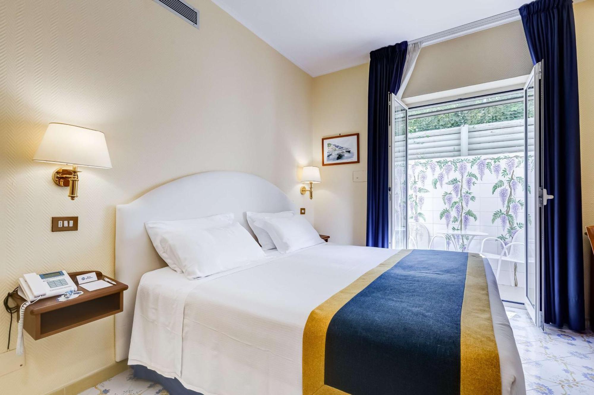 Best Western Hotel La Solara Sorrento Exterior foto